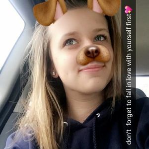 Meet your Posher, Julia